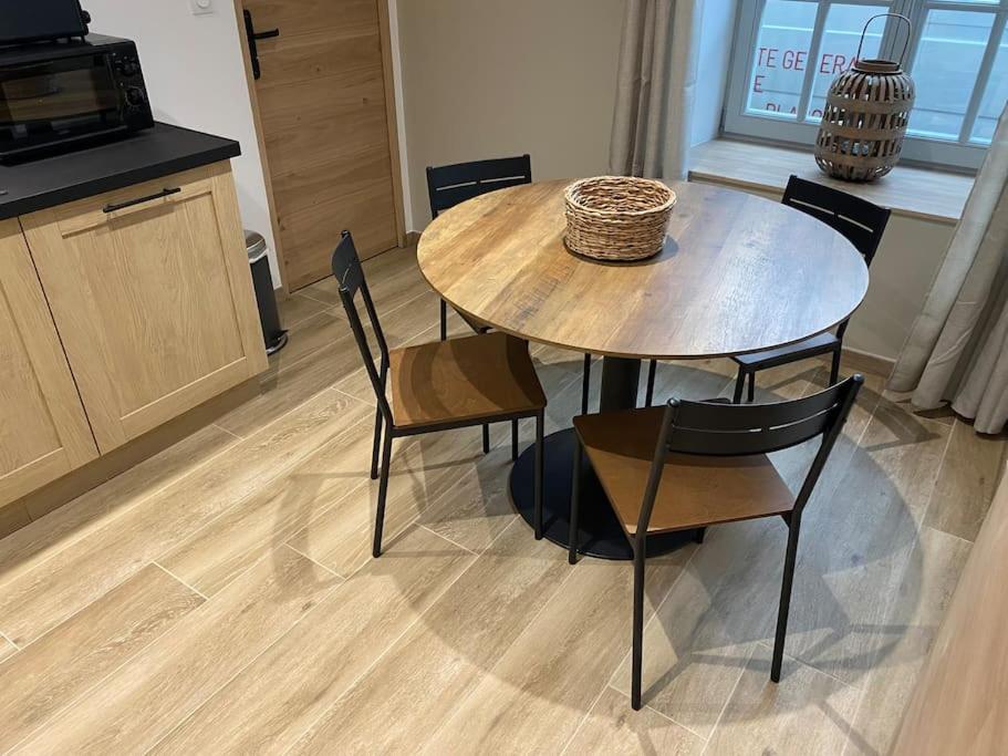Gite Du Pavillon Rocroi Exteriör bild